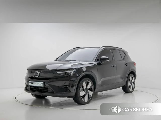 Volvo XC40 Richards 2024 Черный из Кореи
