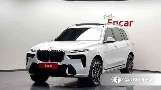 BMW X7 (G07) 2024 Белый из Кореи