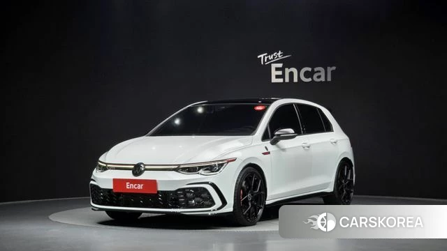 Volkswagen Golf 8th Generation 2023 Белый из Кореи