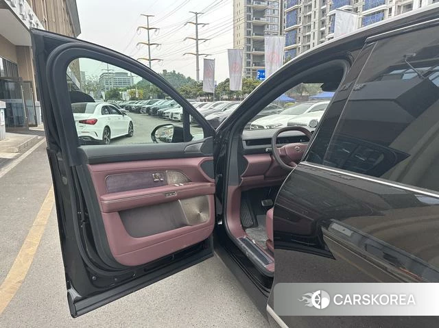 Weilai ES8 2026 Черный из Китая