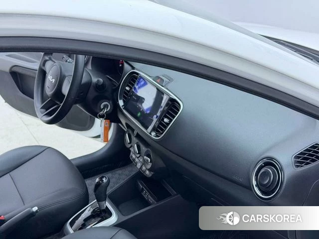 Kia Huanchi 2021 Белый из Китая