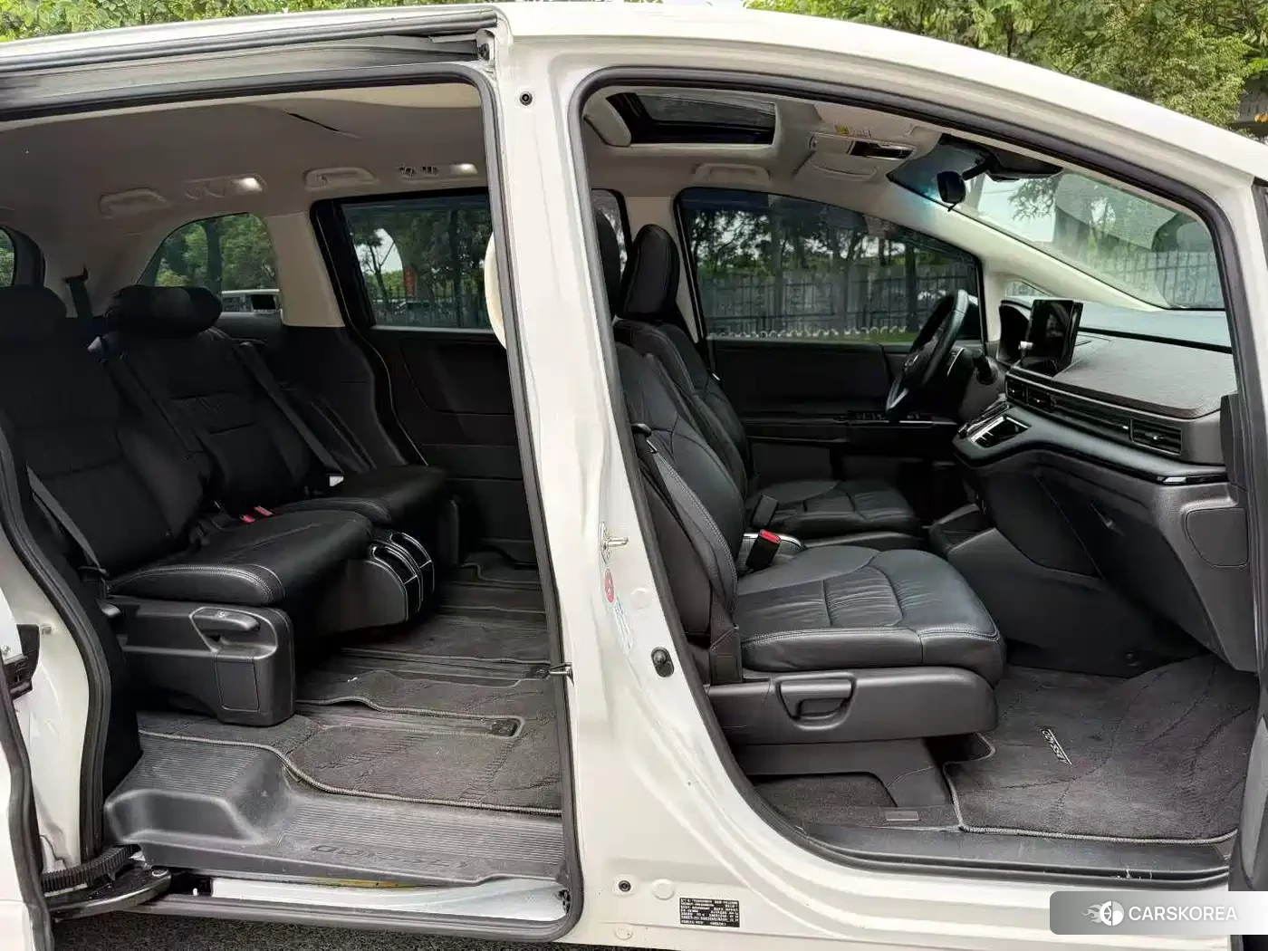 Honda Odyssey 2022 Белый из Китая