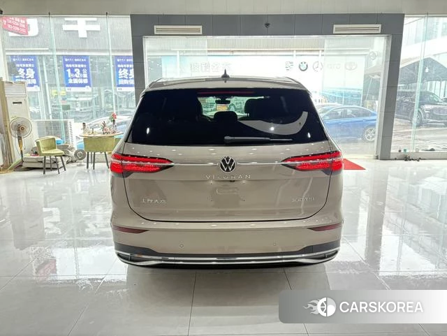 Volkswagen Weiran 2023 Шампань из Китая
