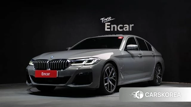 BMW 5 Series (G30) 2021 Серебристо-серый из Кореи
