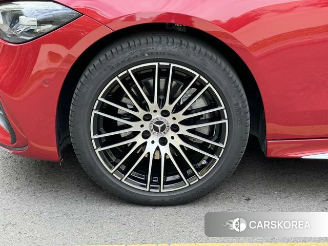 Mercedes-Benz Class C 2023 Красный из Китая