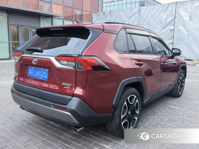 Toyota RAV4 Rongfang 2021 Красный из Китая