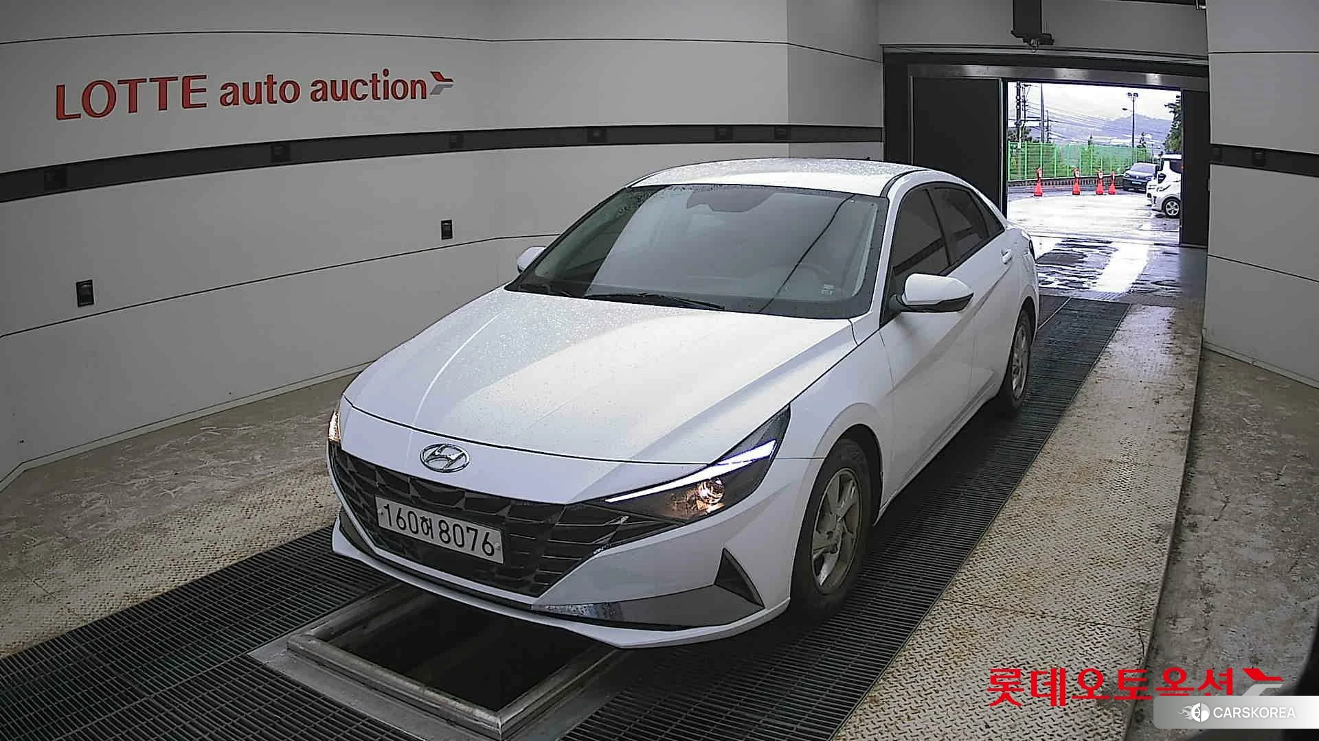 Hyundai Avante 2021 Polar White из Кореи