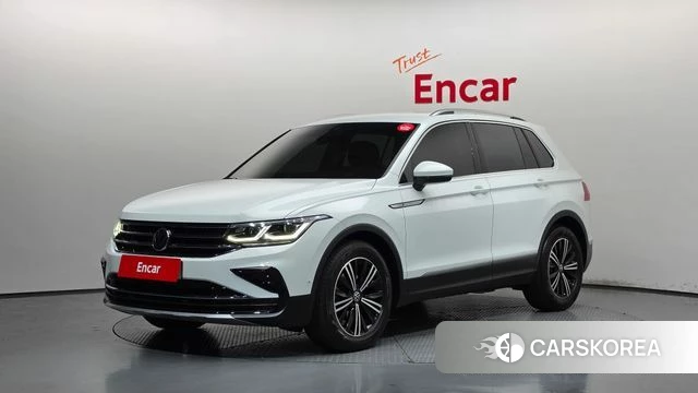 Volkswagen Tiguan second Generation 2021 Белый из Кореи