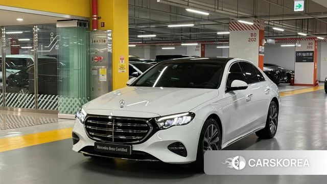 Mercedes-Benz E-Class W214 2024 Белый из Кореи