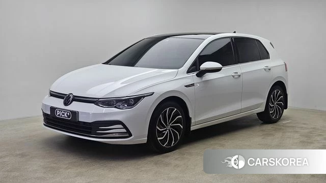 Volkswagen Golf 8th Generation 2022 Белый из Кореи