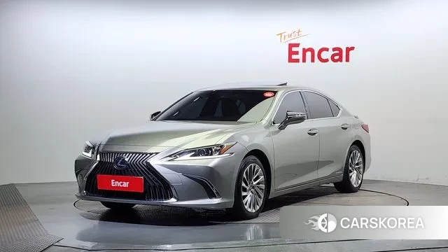 Lexus ES300h 7th generation 2019 Песочный из Кореи