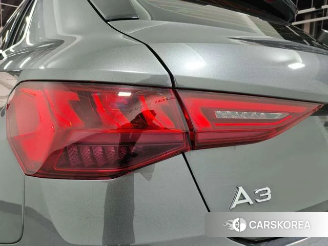 Audi A3 2024 Темно-серый из Китая
