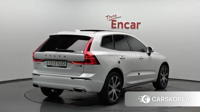 Volvo XC60 second Generation 2019 Белый из Кореи
