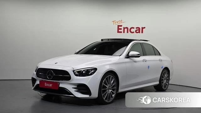 Mercedes-Benz E-Class W213 2021 Белый из Кореи