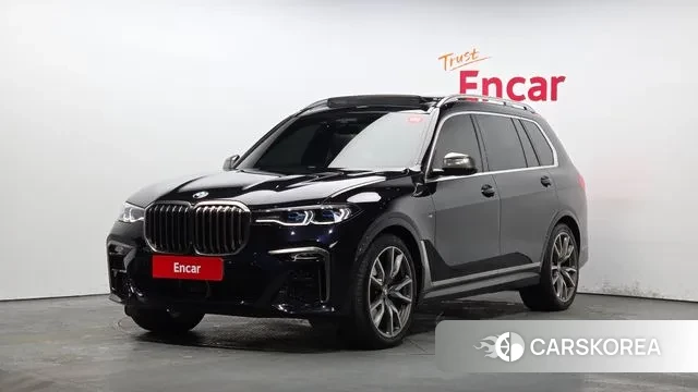 BMW X7 (G07) 2021 Черный из Кореи