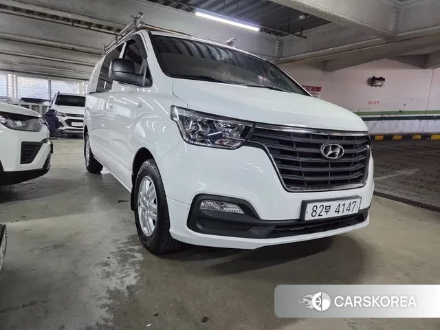 Hyundai The New Grand Starex 2019 Белый из Кореи