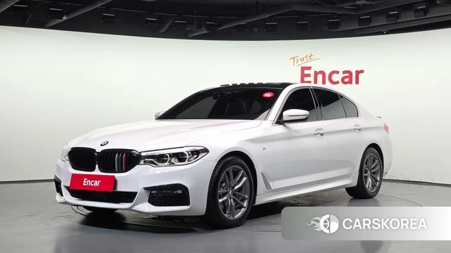 BMW 5 Series (G30) 2018 Белый из Кореи