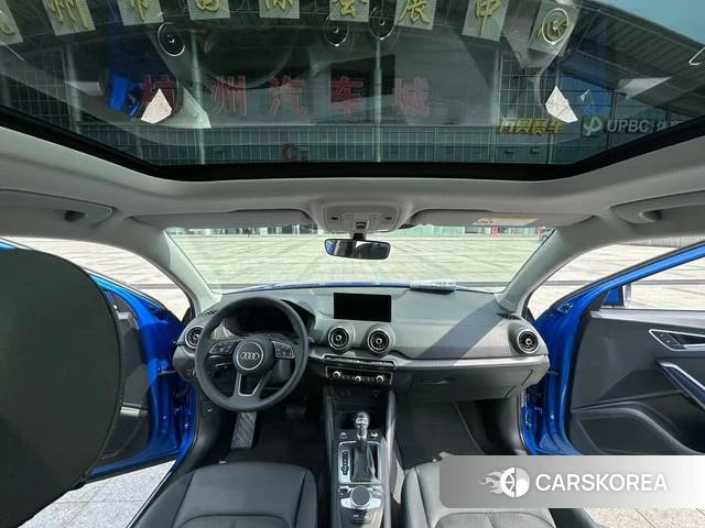 Audi Q2L e-tron 2021 Синий из Китая