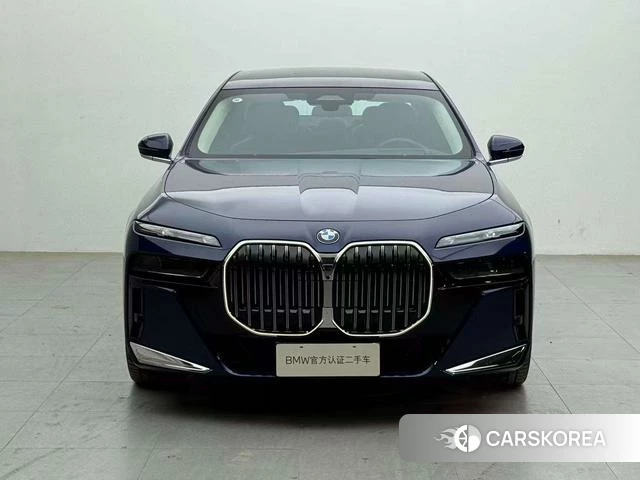 BMW 7 series 2025 Синий из Китая
