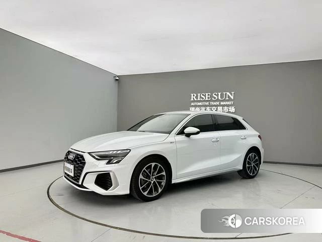 Audi A3 2021 Белый из Китая