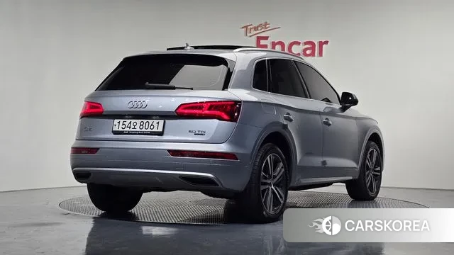 Audi Q5 (FY) 2020 Серебряный из Кореи