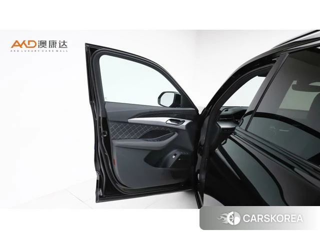 Audi Q6 2024 Черный из Китая