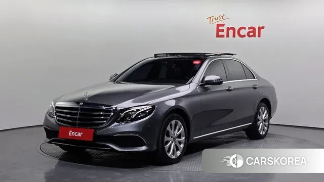Mercedes-Benz E-Class W213 2019 Серый из Кореи