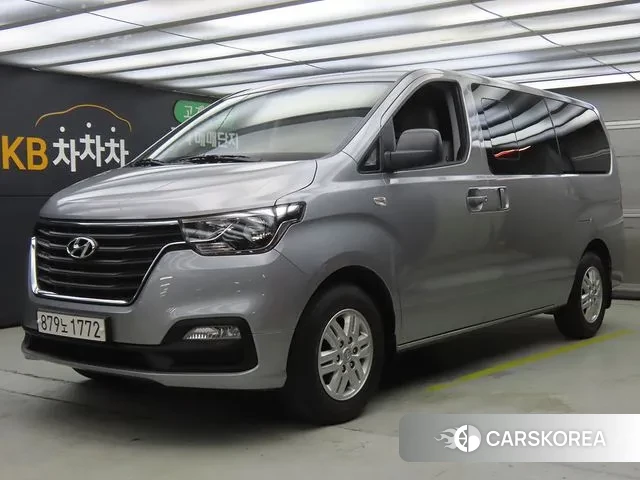 Hyundai The New Grand Starex 2018 Серебряный из Кореи