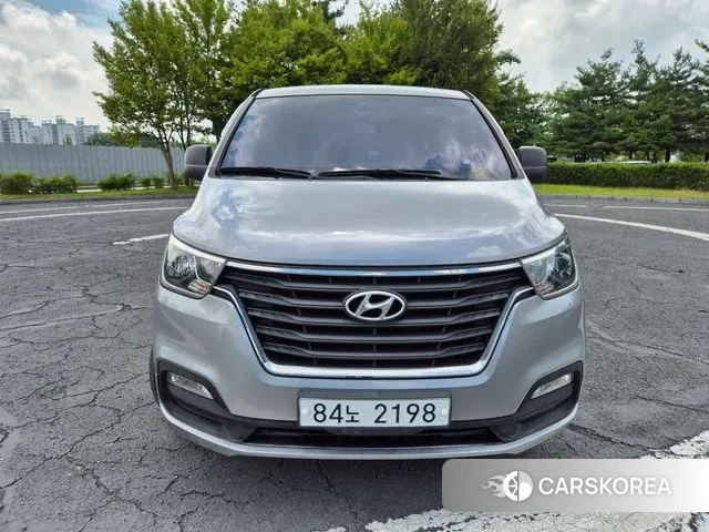 Hyundai The New Grand Starex 2018 Серебряный из Кореи