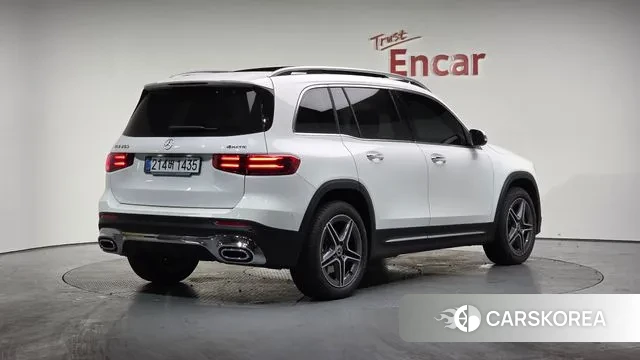 Mercedes-Benz GLB-Class X247 2025 Белый из Кореи