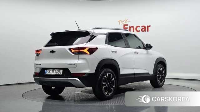 Chevrolet (GM Daewoo) Trailblazer 2022 Белый из Кореи