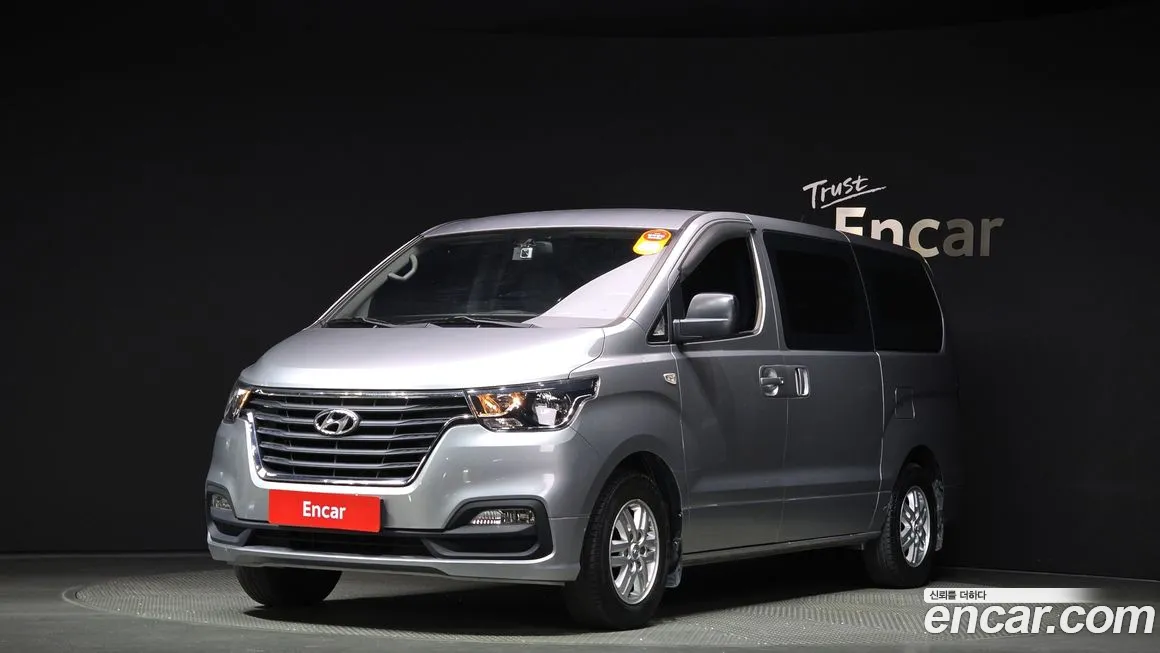 Hyundai The New Grand Starex 2018 Серый из Кореи