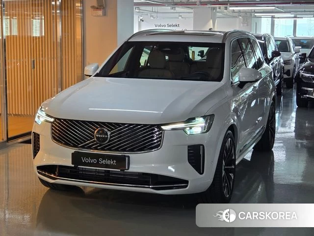 Volvo XC90 second Generation 2026 Белый из Кореи