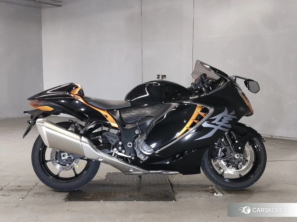 Проданный Suzuki GSX1300R HAYABUSA 2021 из Японии, фото 2