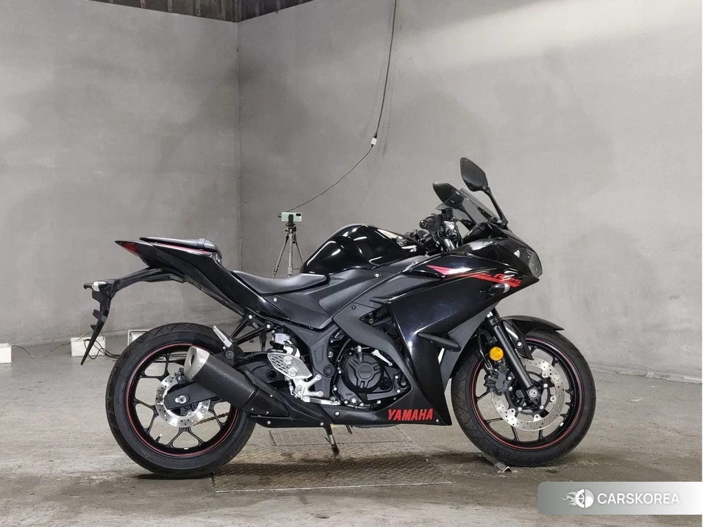 Проданный Yamaha YZF-R25 2015 из Японии