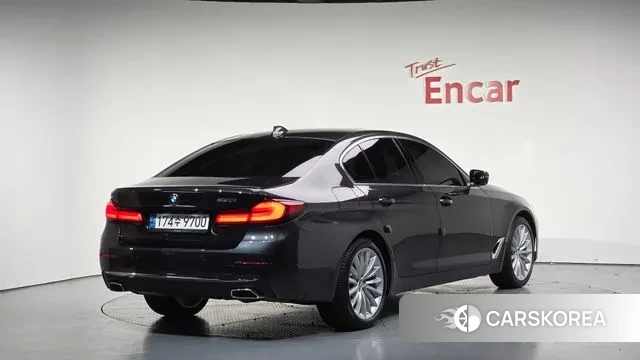 BMW 5 Series (G30) 2022 Серый из Кореи