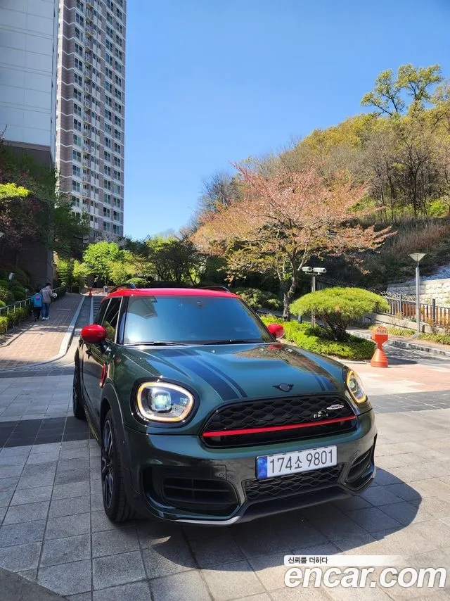 Mini Cooper S Countryman 2023 Темно-зеленый из Кореи