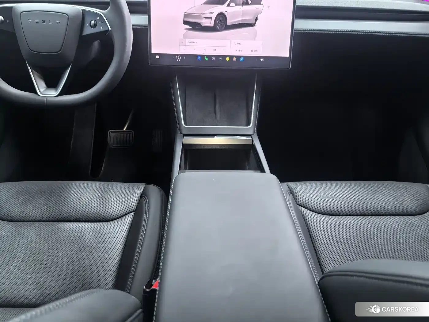 Tesla Model Y 2025 Белый из Китая
