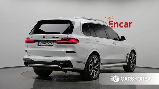 BMW X7 (G07) 2022 Белый из Кореи