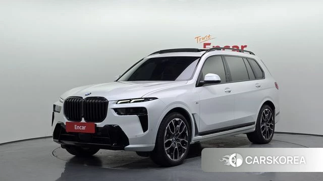 BMW X7 (G07) 2024 Белый из Кореи