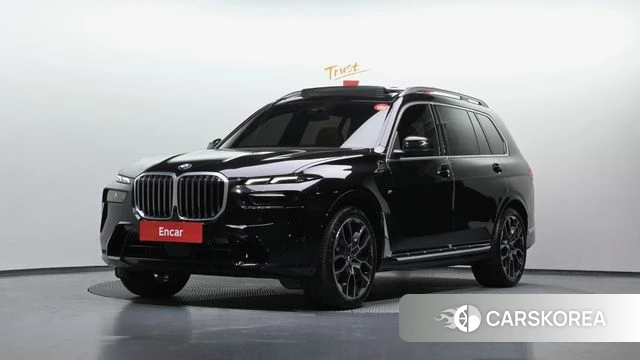 BMW X7 (G07) 2024 Черный из Кореи