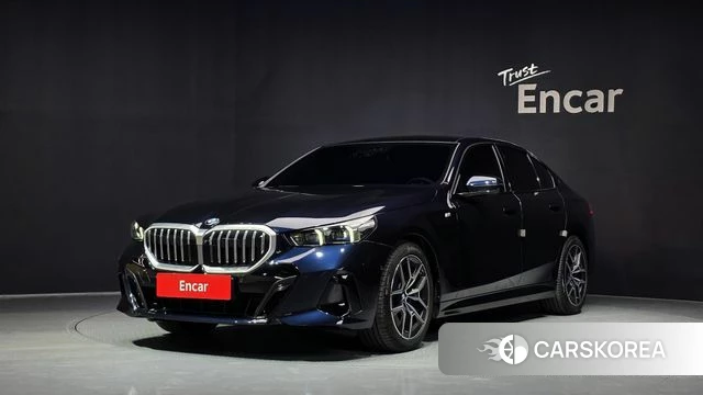 BMW 5 Series (G60) 2025 Синий из Кореи