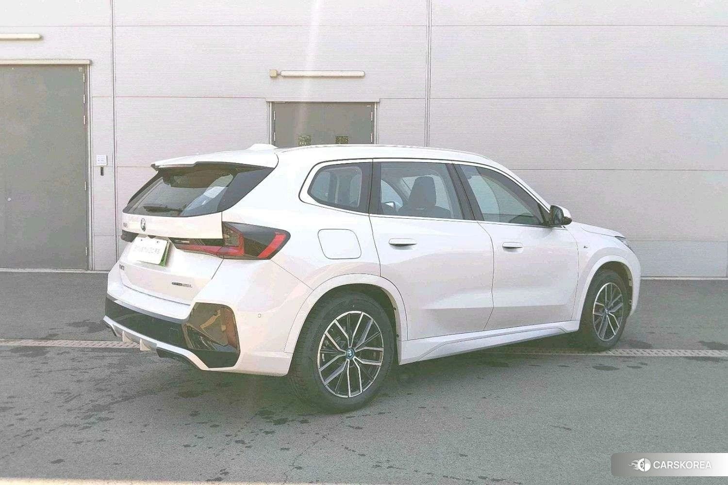 BMW iX1 2025 Белый из Китая