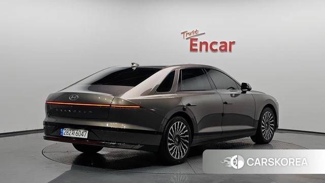 Hyundai Grandeur (GN7) 2023 Песочный из Кореи