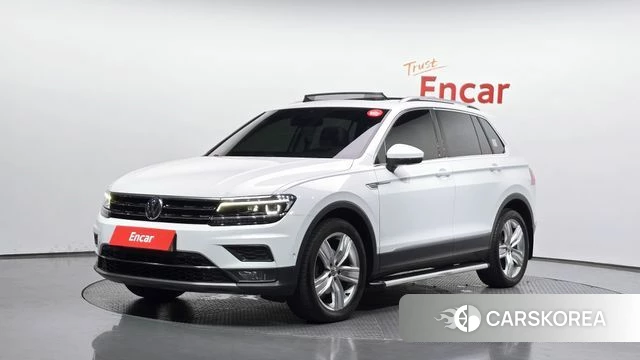 Volkswagen Tiguan second Generation 2020 Белый из Кореи