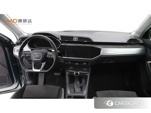 Audi Q3 2021 Черный из Китая