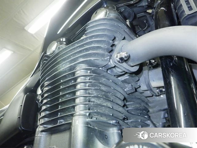 Engine photo