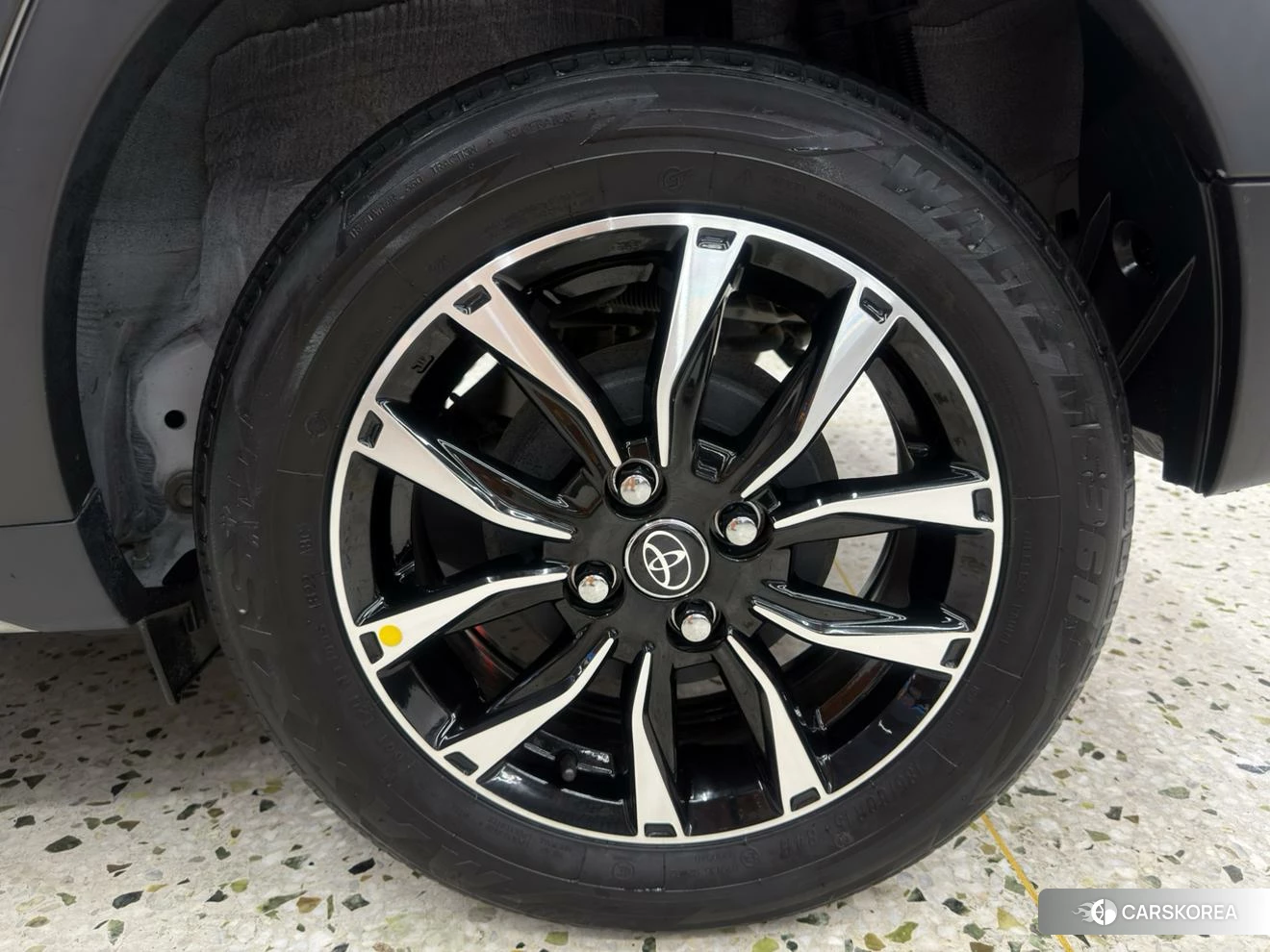 Toyota YARIS L Zhixuan 2021 Белый из Китая