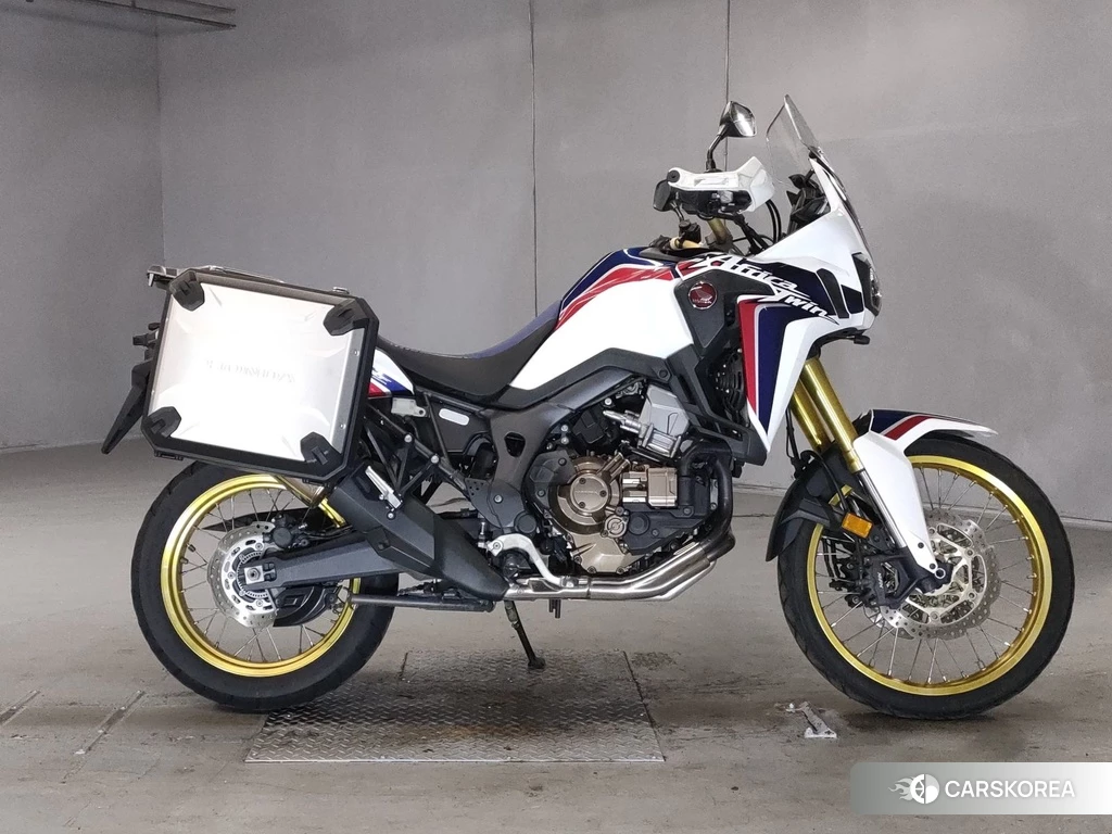 Проданный Honda CRF1000L AFRICA TWIN 2016 из Японии