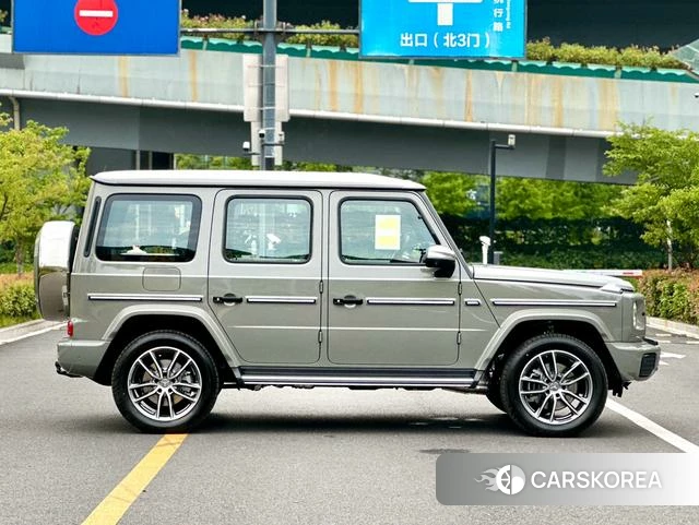 Mercedes-Benz G-class 2025 Серебристо-серый из Китая